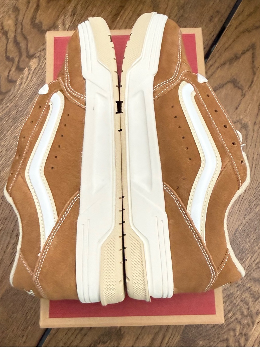 Vans Hylane Brown Sneakers NIB Unisex Men's 8 / Women's 9.5